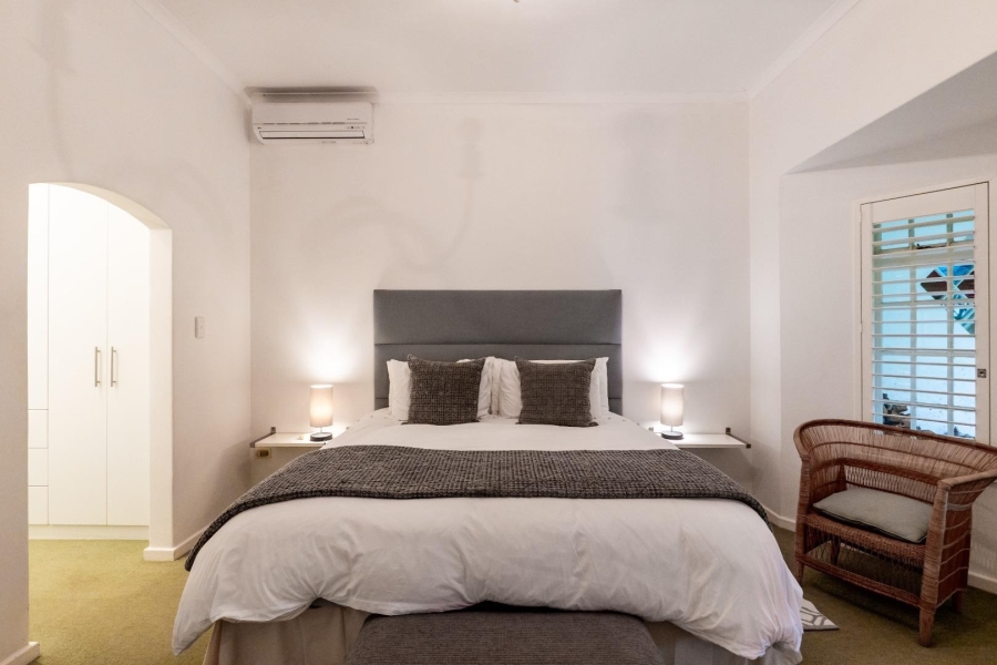To Let 4 Bedroom Property for Rent in Franschhoek Western Cape